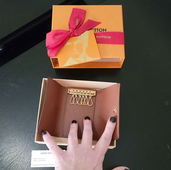 LV Multicles 6 Monogram - Picture 3 of 4